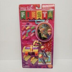 My Life As Fiesta Doll Playset Accessories